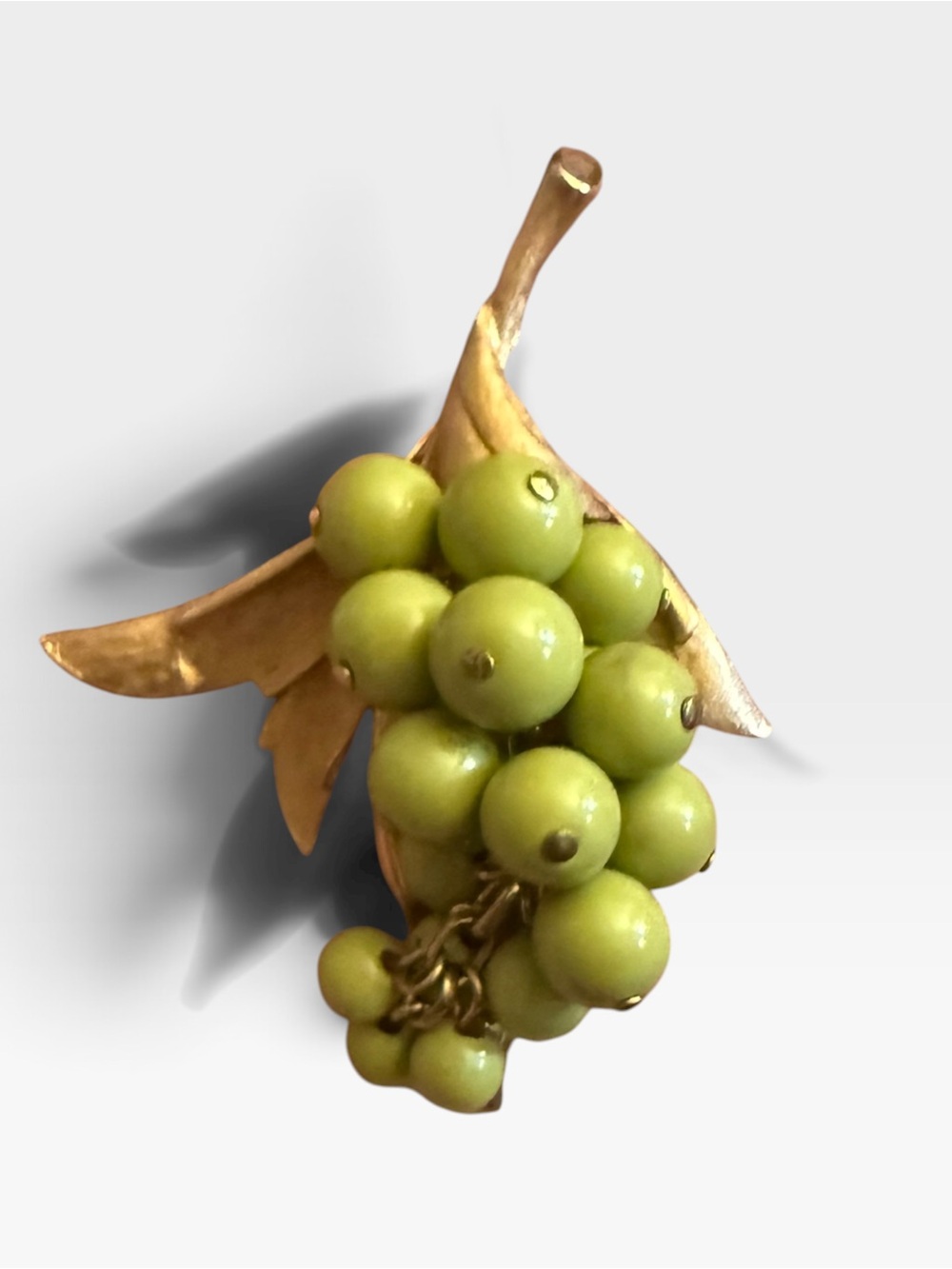 Vintage Judy Lee Green Grape Cluster Pendant Signed